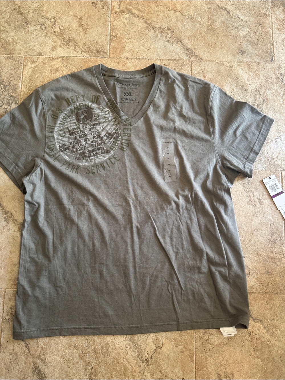 NWT Y2K Calvin Klein Jeans Men's gray/Green Graphic VNeck short sleeve shirt XXL